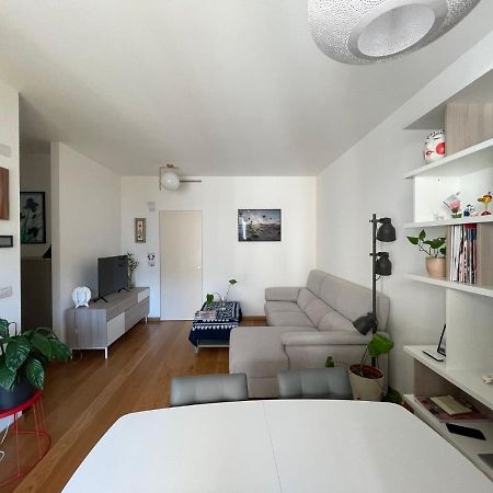 Casa Ampere Apartment Милано Екстериор снимка